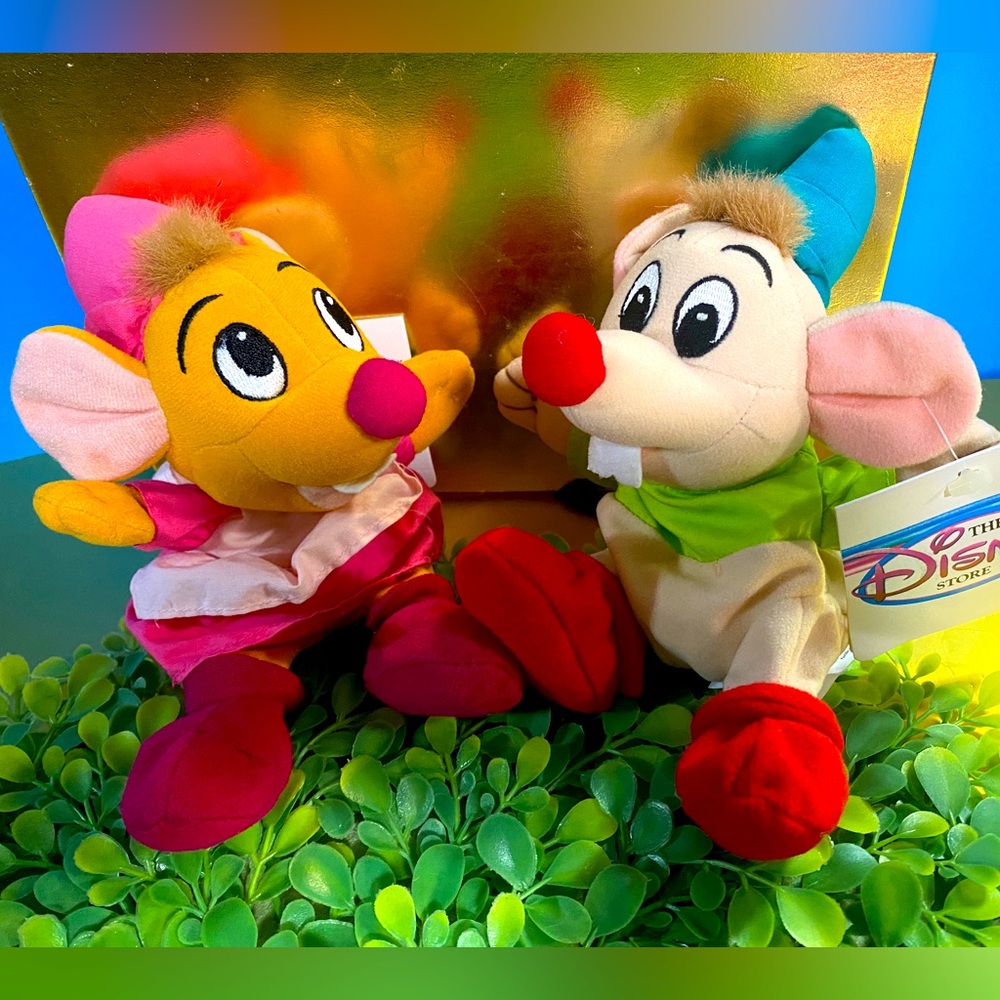 DISNEY STORE NWT VTG 90s COLLECTIBLE CINDERELLA MICE SUZY & GUS BEAN BAG PLUSH